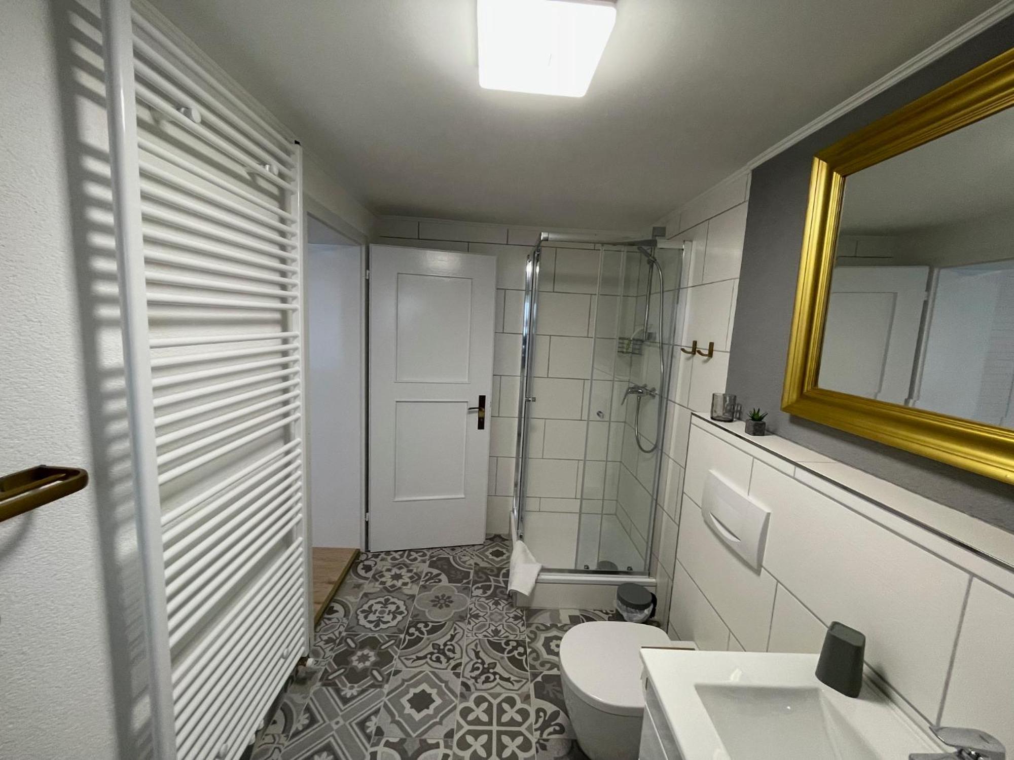Bo's 35 Apartment